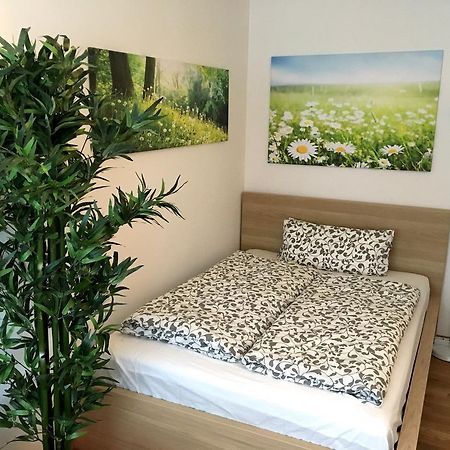 Apartment Flowerside Regensburg Luaran gambar